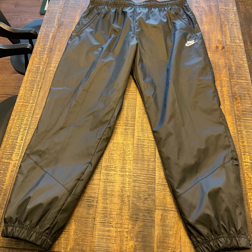 Nike Black Sweatpants with Elastic Waistband and Cuffs